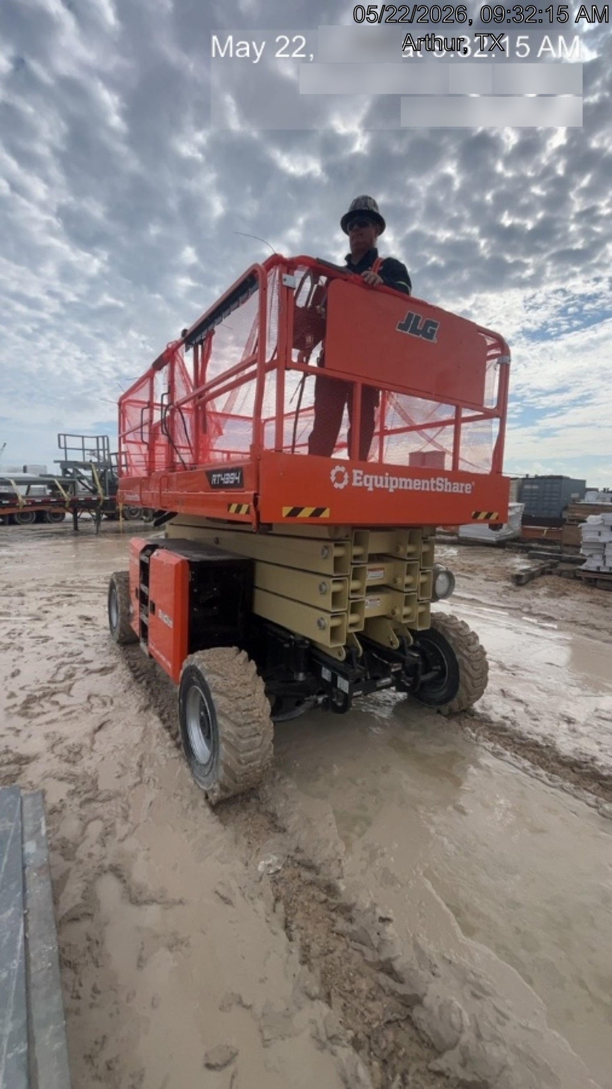 2025 JLG RT4394