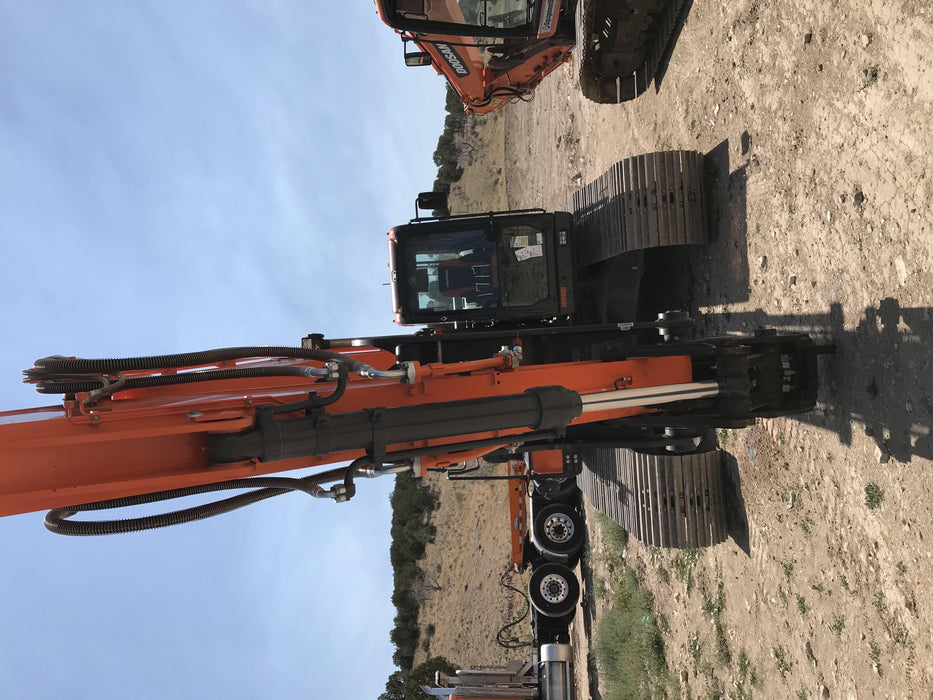 2019 DOOSAN DX255LC-5