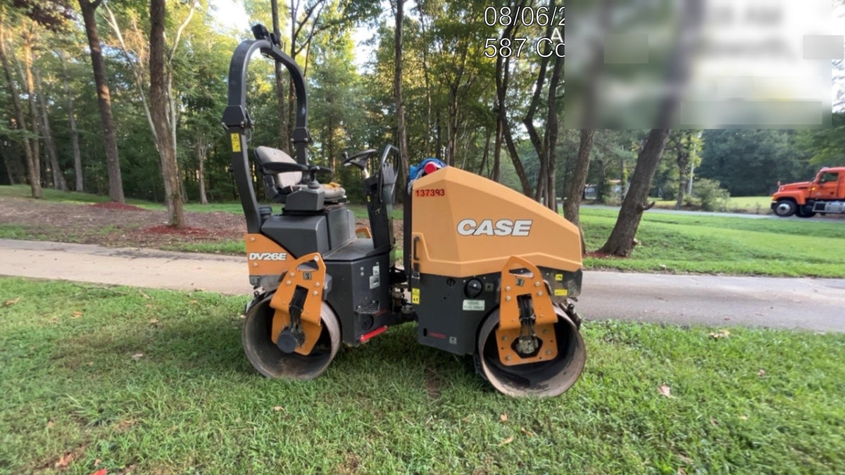 2021 CASE DV26E