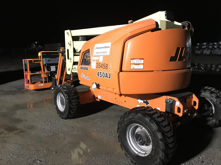 2019 JLG 450AJ