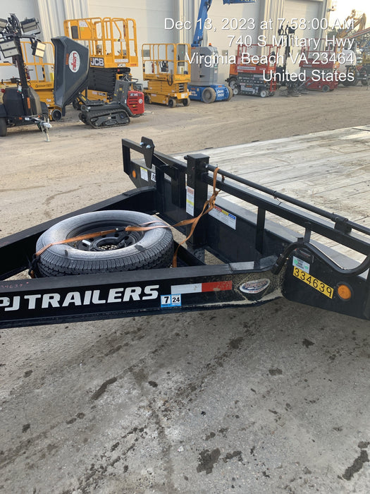 2023 PJ TRAILERS F8