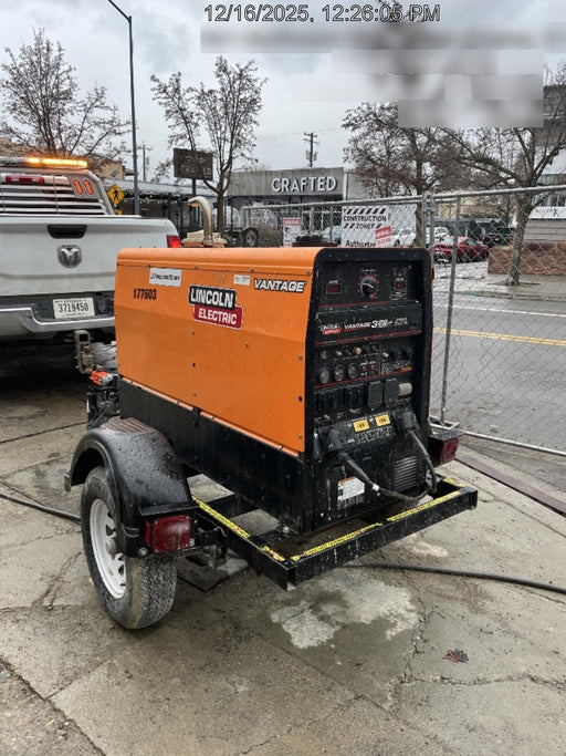 2021 Lincoln Electric Vantage 322 Vantage 322 Ready Pak 3 w/ Decals, ORANGE (includes trailer, cable rack, fender light kit) NO Telematics
