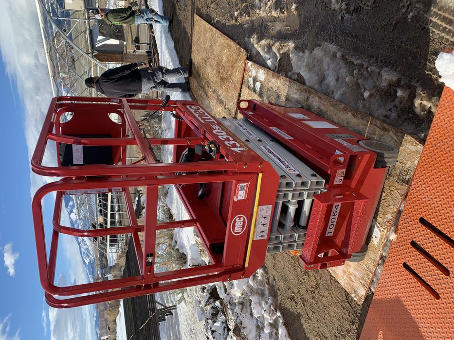 2020 MEC 1330SE Solid NM Tires, Steel Swing out Doors, LCS, Beacon, 900W Invertor