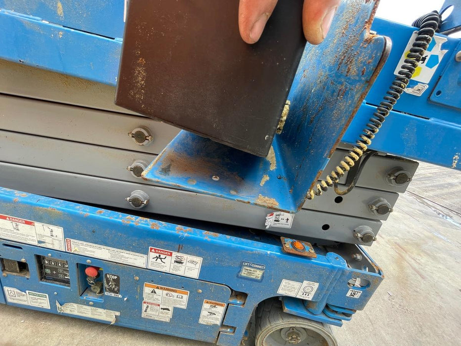 2019 Genie GS-1930 Fixed Rails with Chain Entry