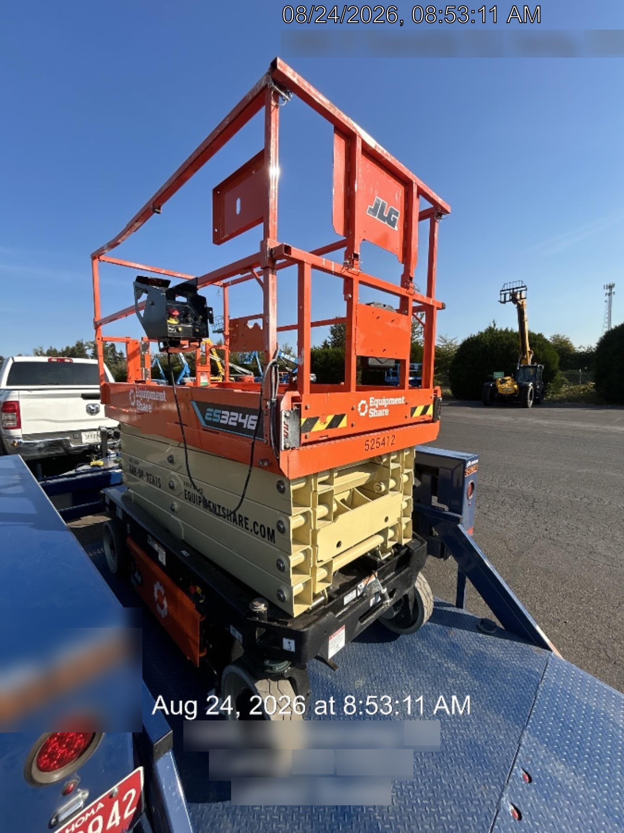 2025 JLG ES3246