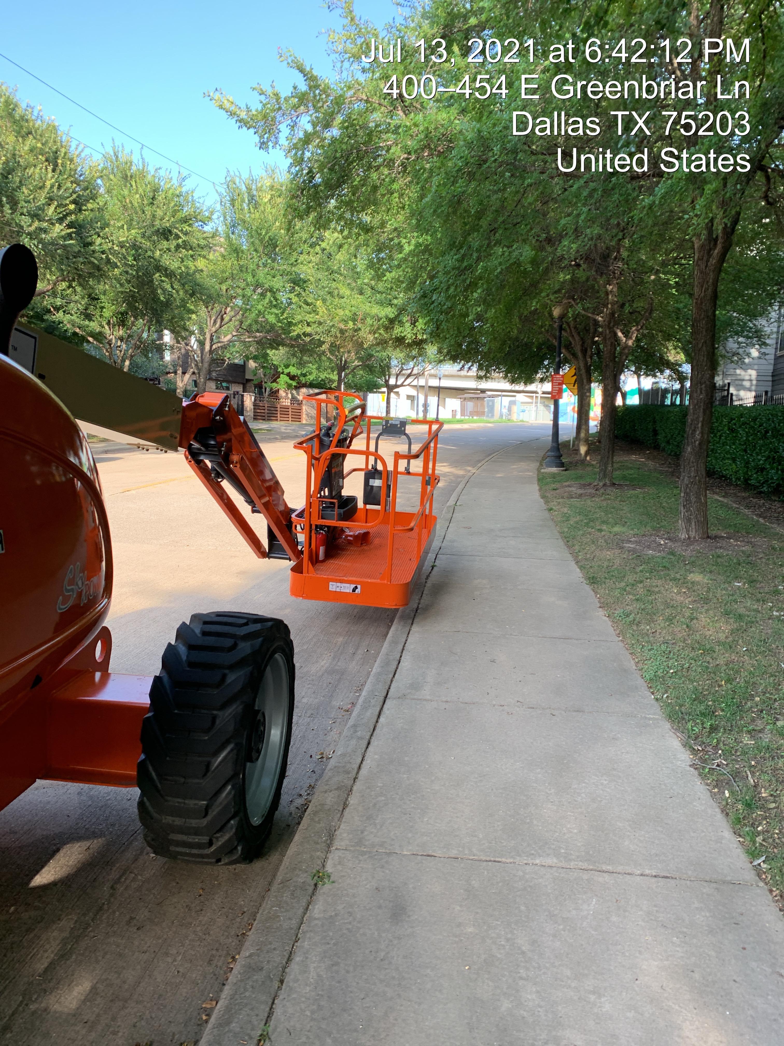 2021 JLG 600AJ