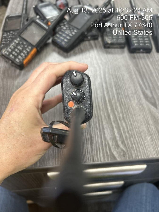 2023 MOTOROLA R7 DISPLAY