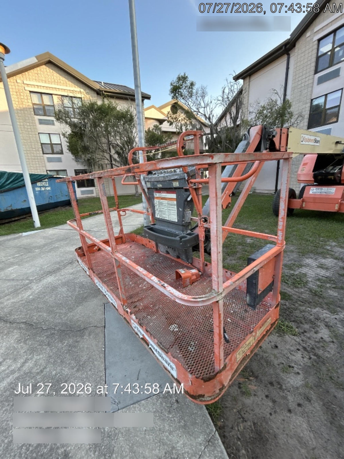 2019 JLG 660SJ