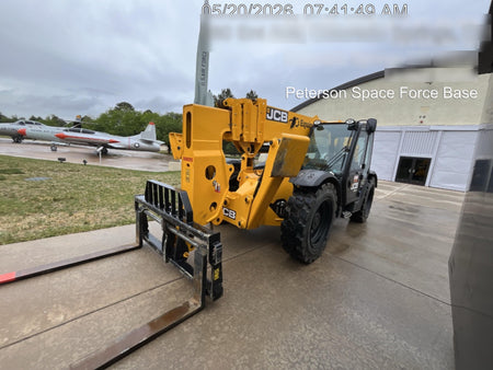 2025 JCB 512-56