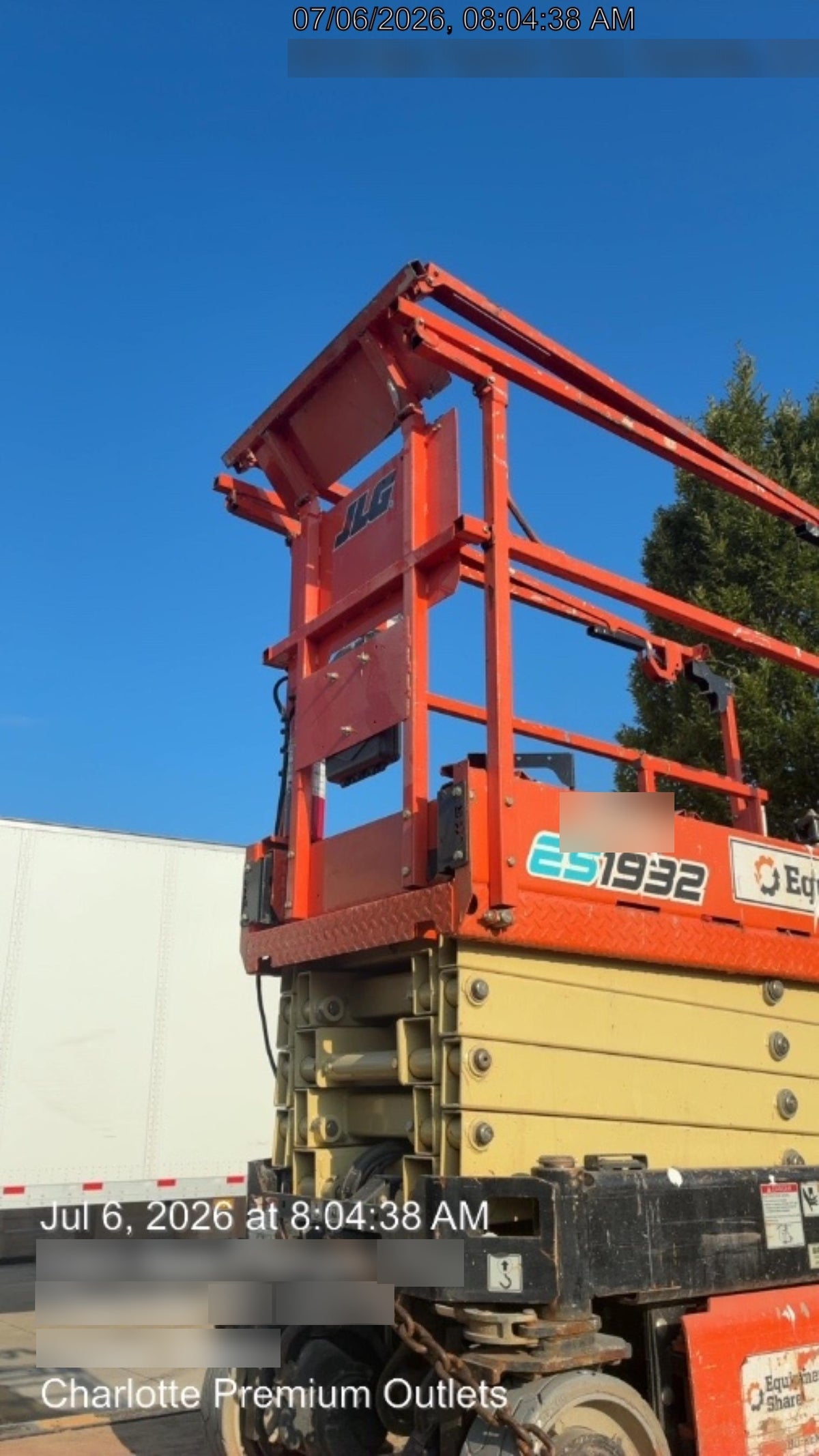 2022 JLG ES1932
