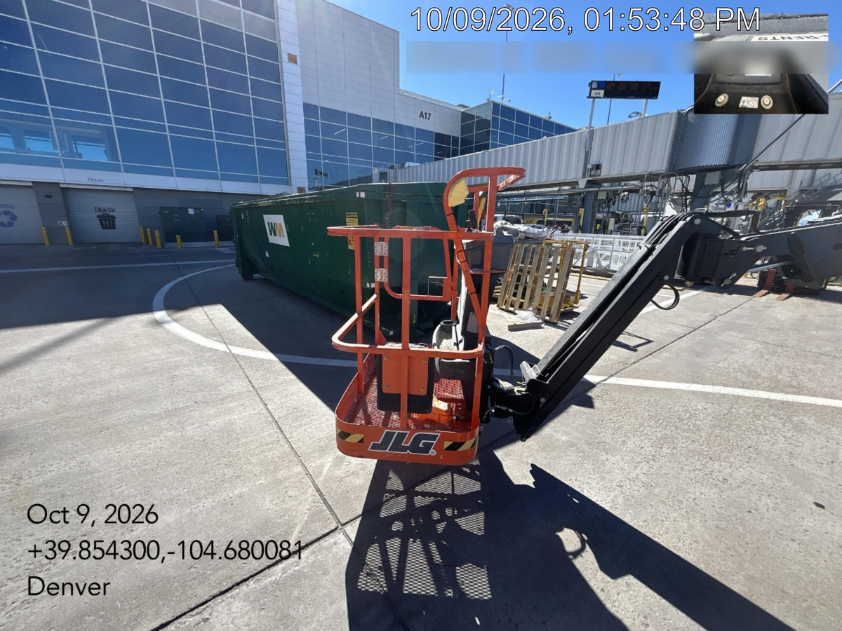 2025 JLG E300AJP