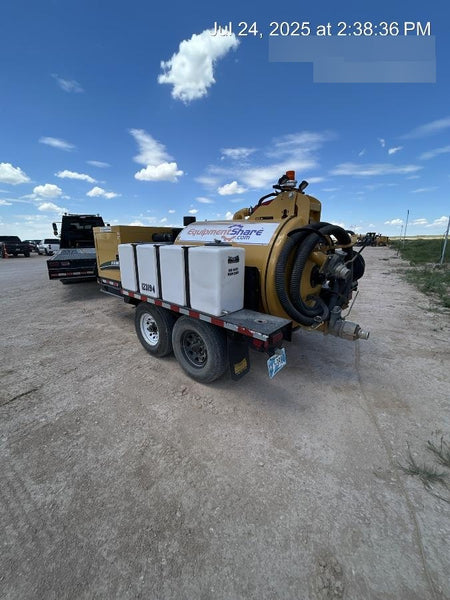 2021 VAC-TRON LP573XDT