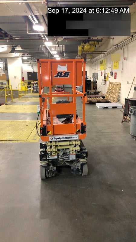 2022 JLG ES1330L
