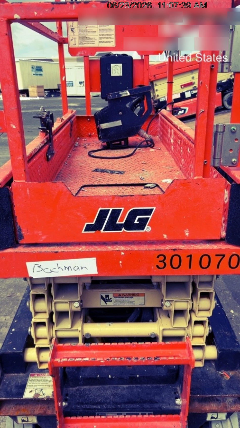 2023 JLG ES1932