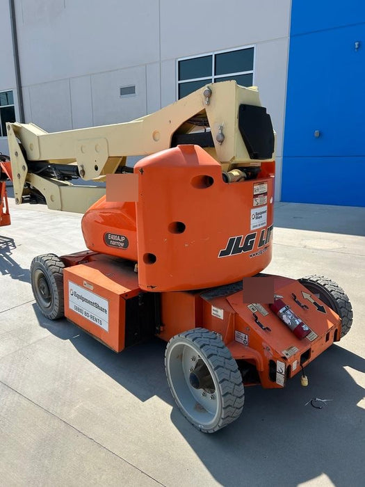 2019 JLG E400AJPN