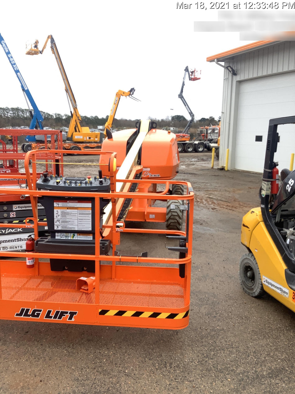 2021 JLG 400S