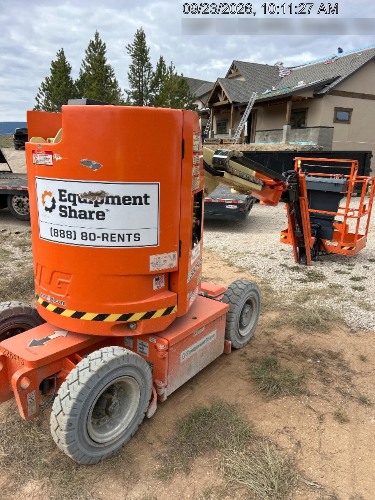 2022 JLG E300AJP