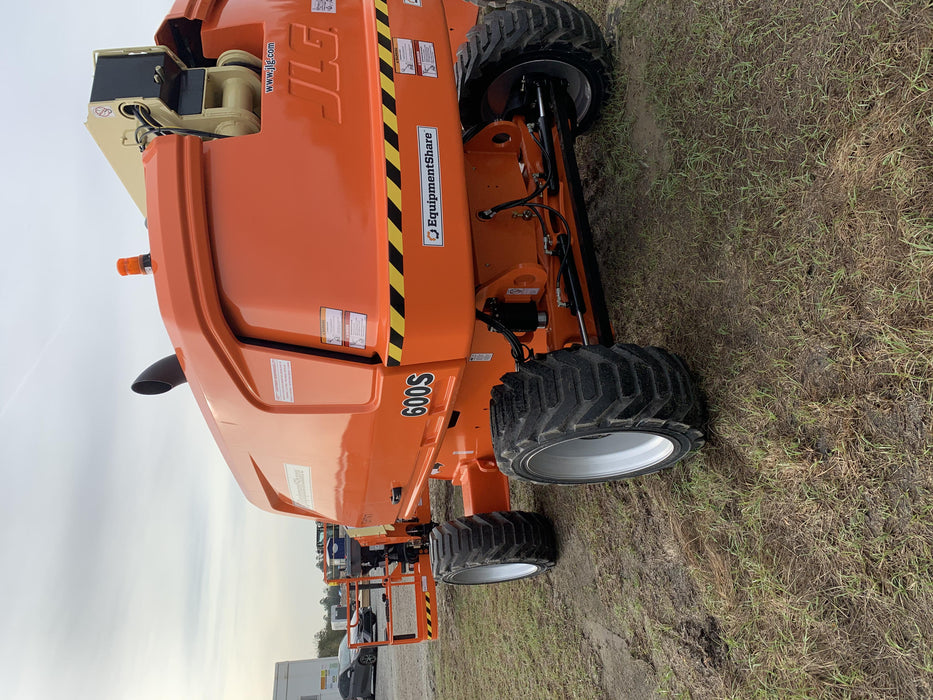 2021 JLG 600S