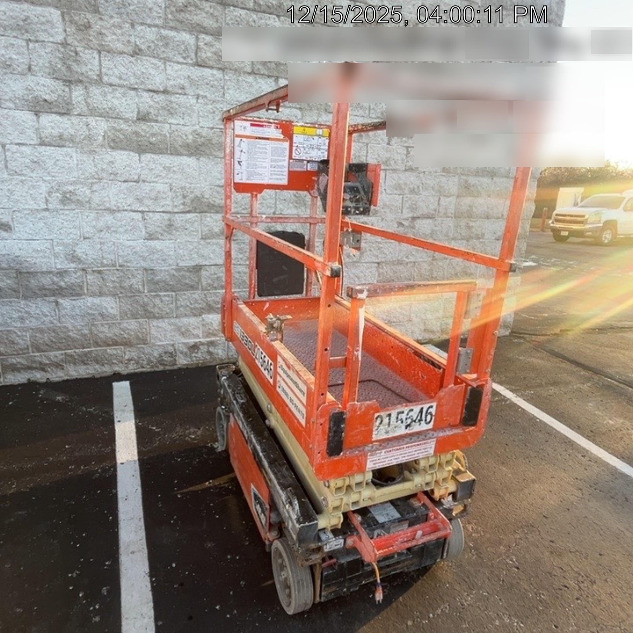 2022 JLG ES1330L