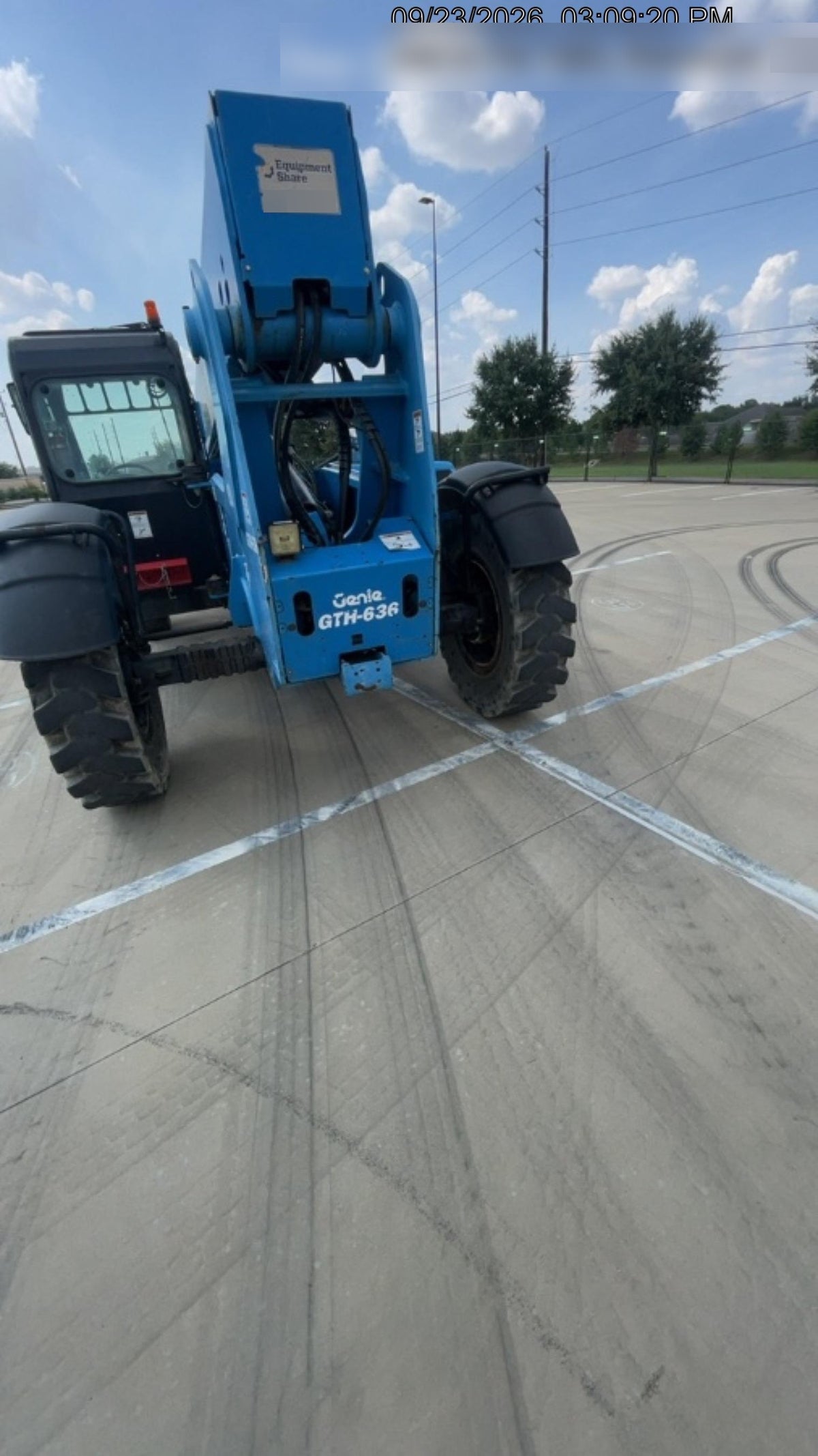 2018 Genie GTH-636 Genie GTH-636 w/Enclosed Cab w/HVAC, Work Lights, Solid Tires, Beacon, 48" Carriage and Forks