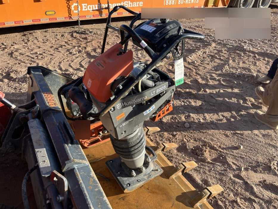 2025 HUSQVARNA LT6005