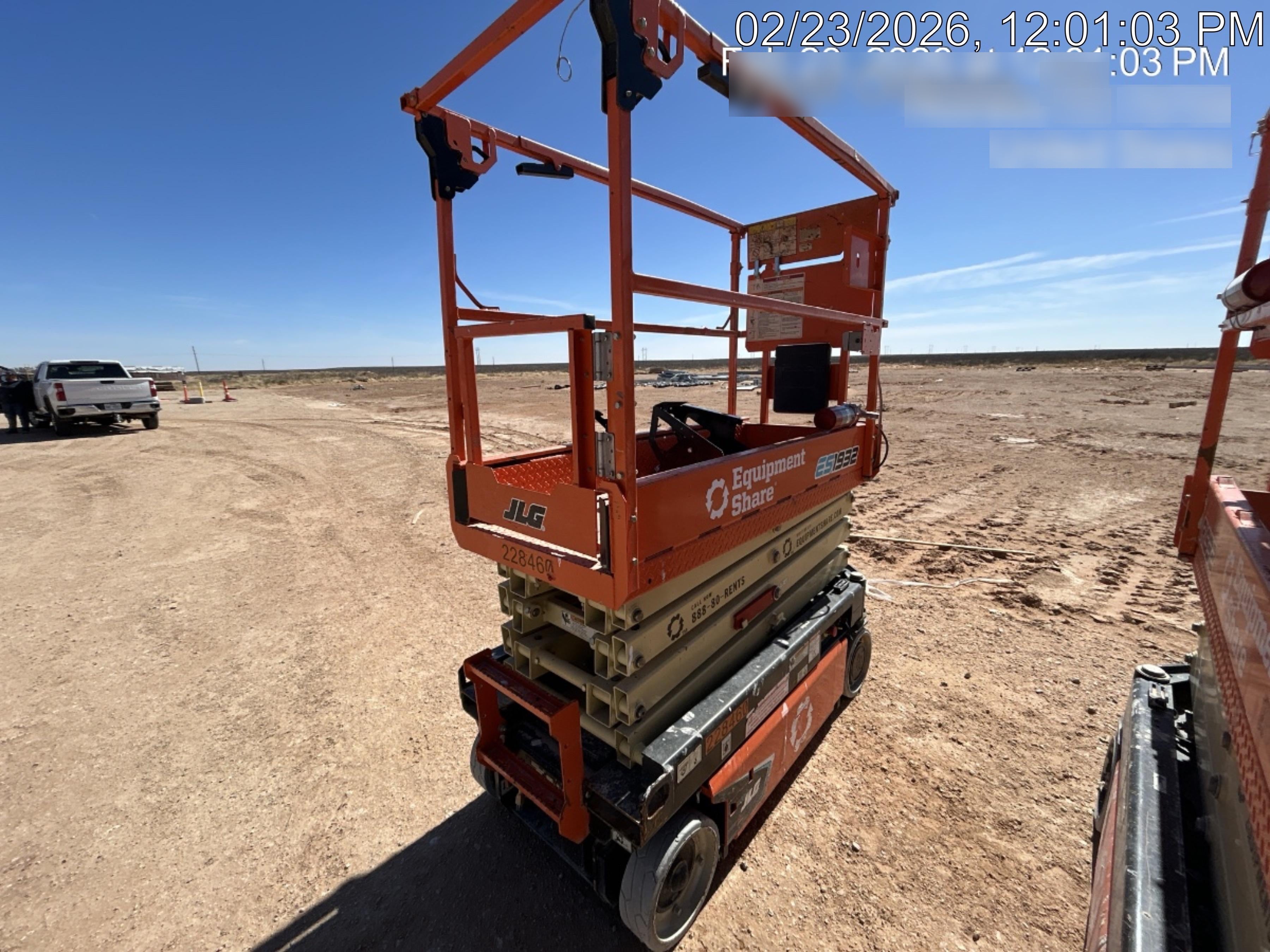 2022 JLG ES1932