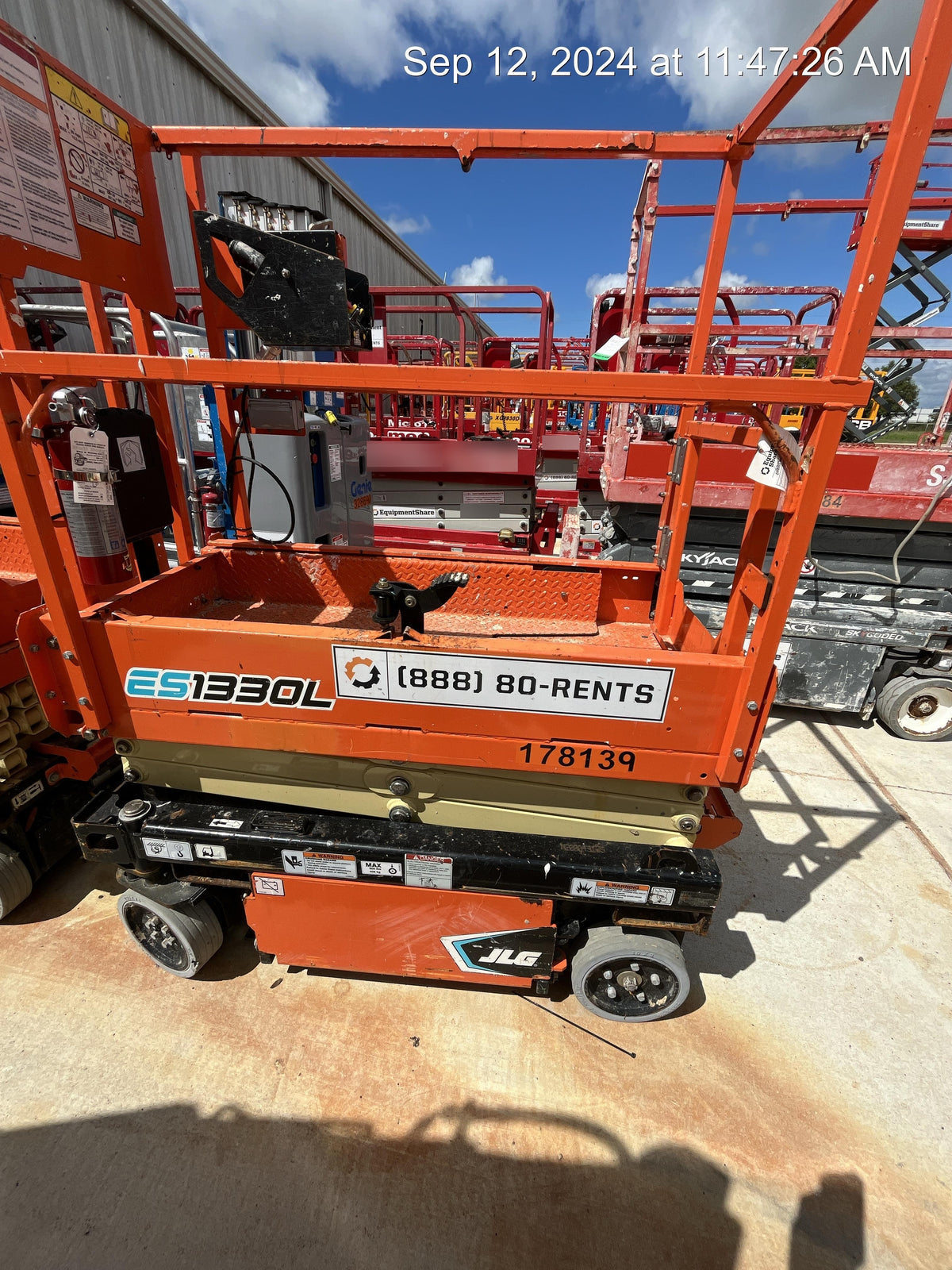 2021 JLG ES1330L
