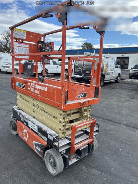 2022 JLG ES1932