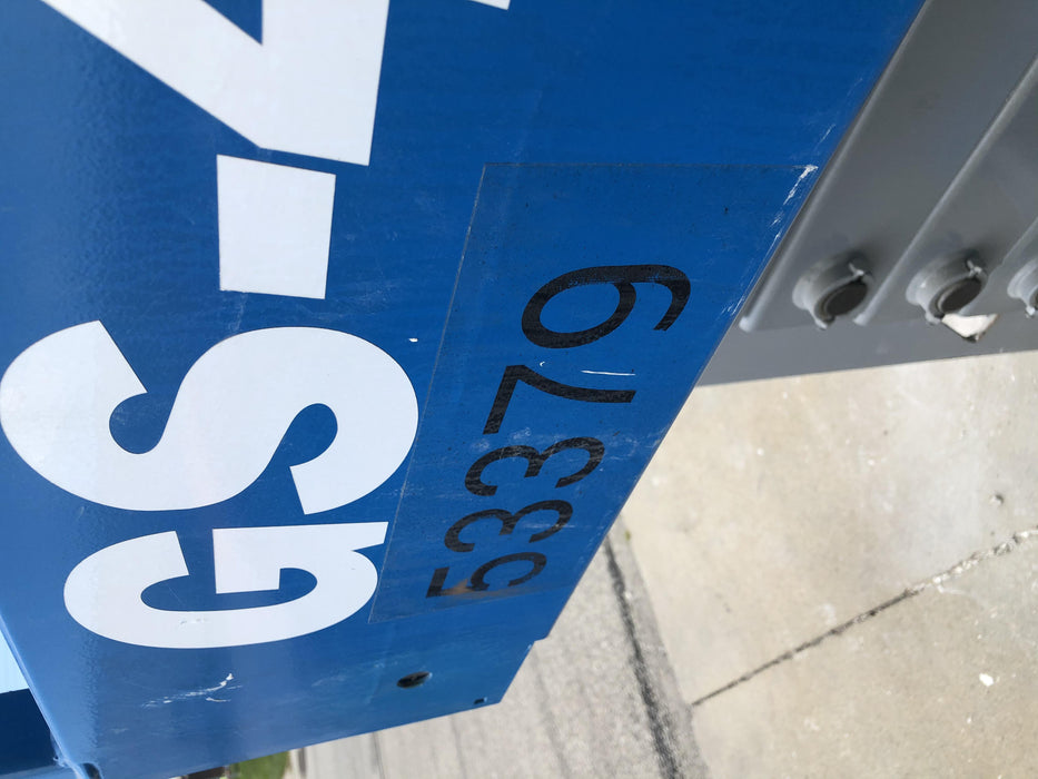 2019 Genie GS-4047 Folding rails with half height swing gate