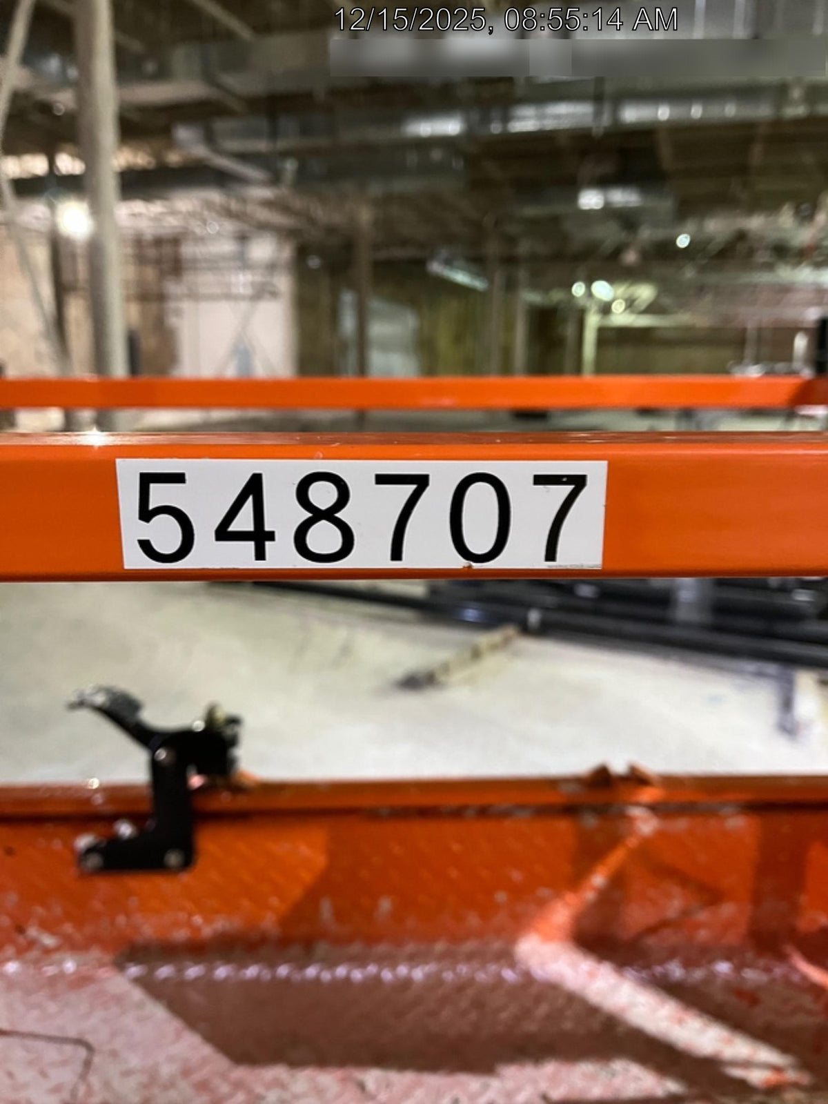 2025 JLG ES1932
