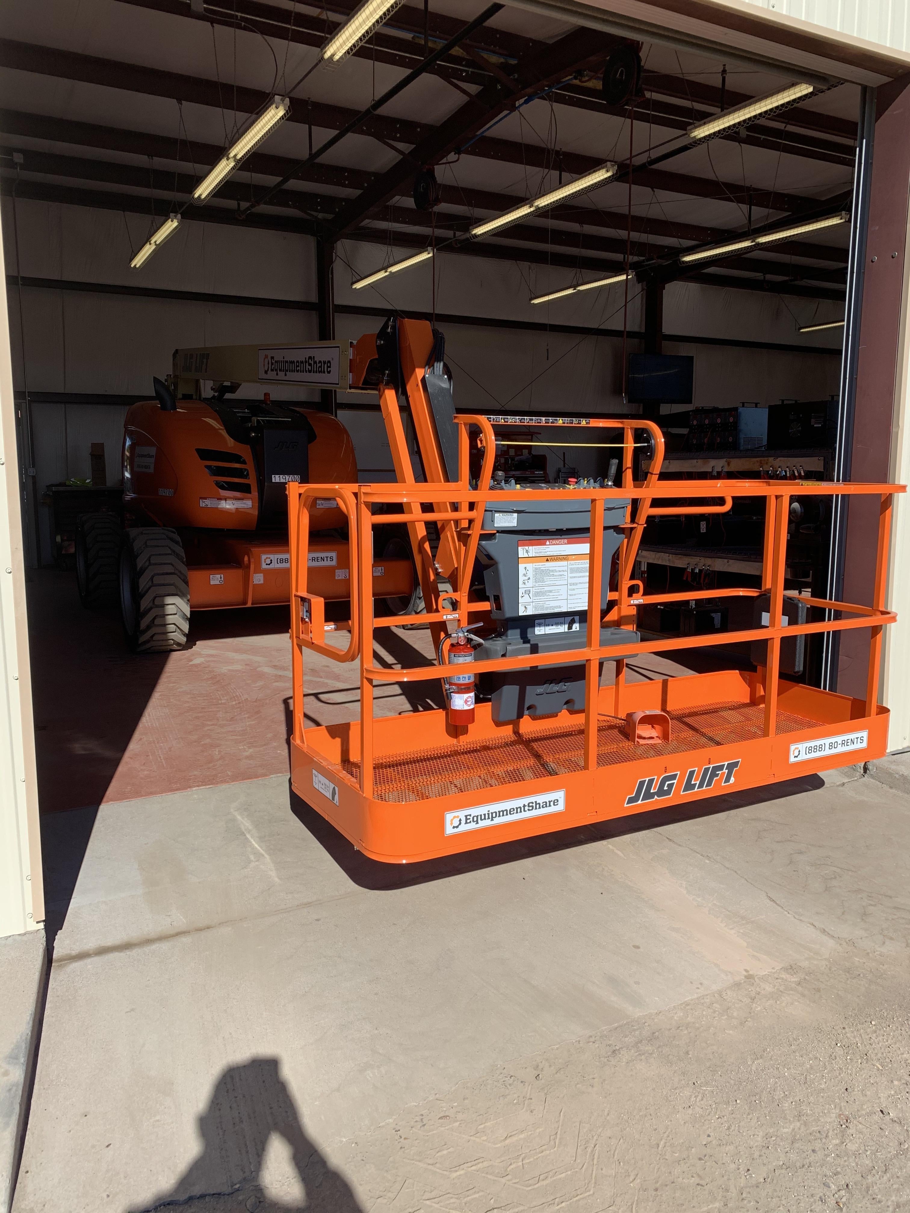 2021 JLG 600AJ