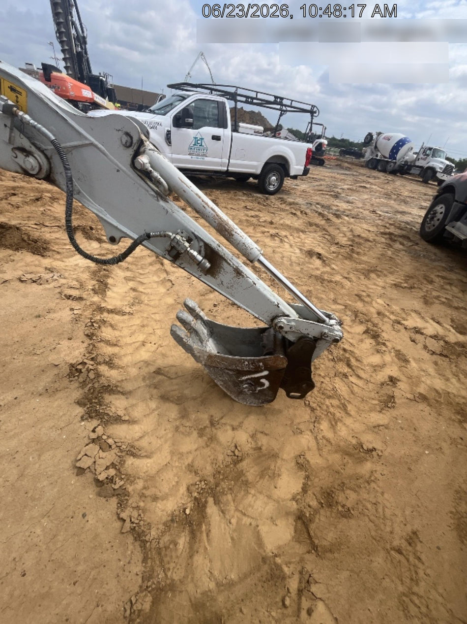 2024 TAKEUCHI TB235-2R