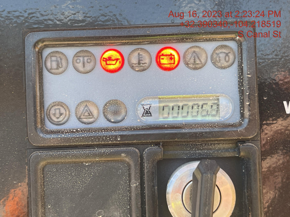 2023 Vac-Tron LP573XDT T4 Koehler Diesel Engine, 500 Gallon Debris Tank, x2 100 Gallon Water Tanks