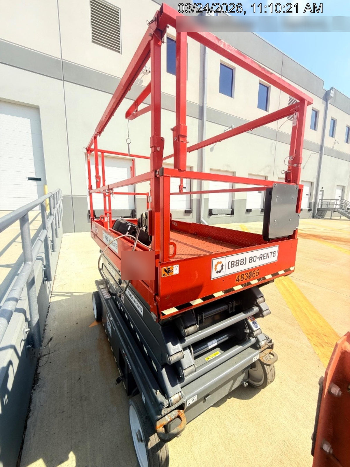 2025 JLG ES3246