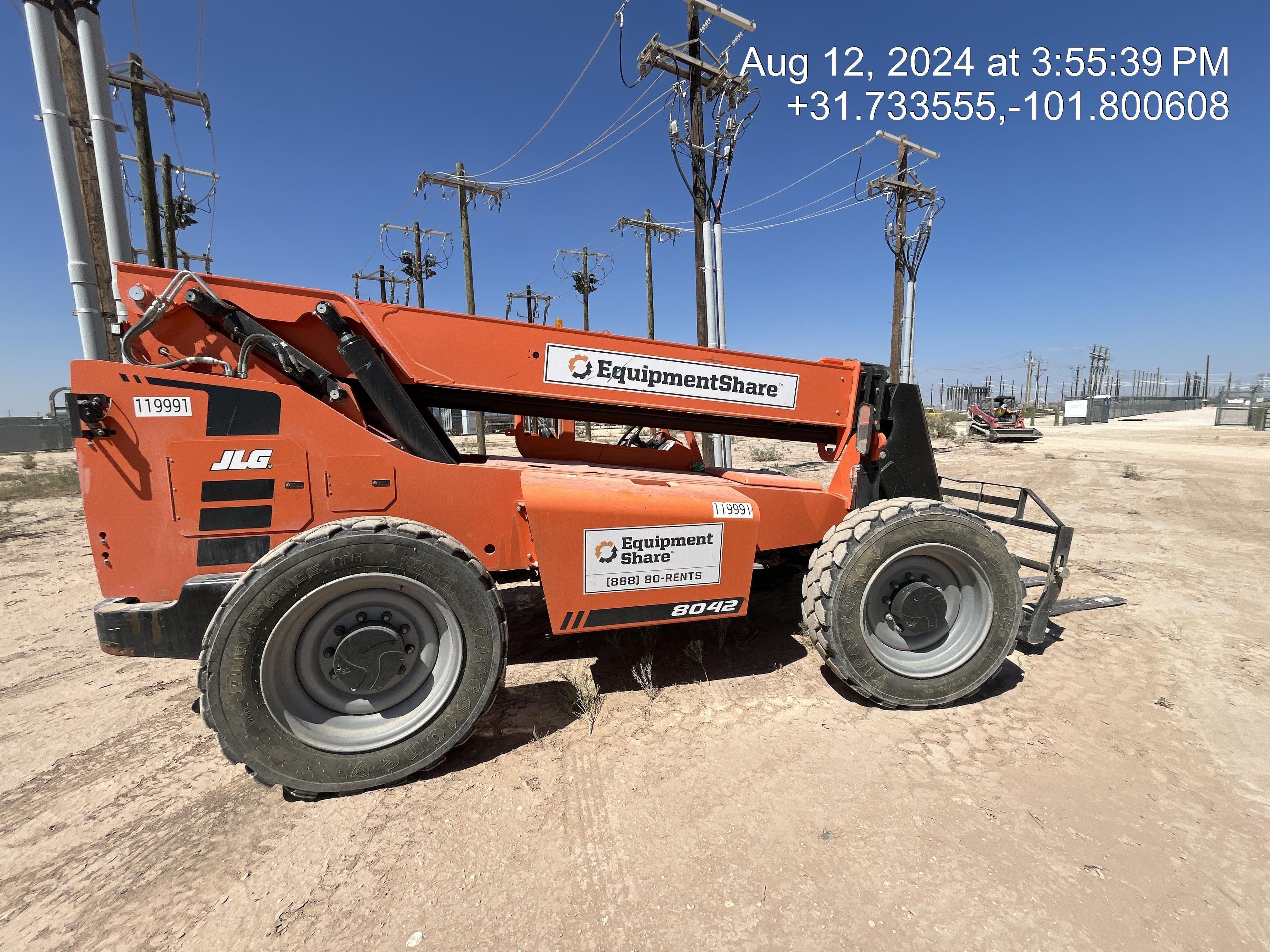 2021 SKYTRAK 8042
