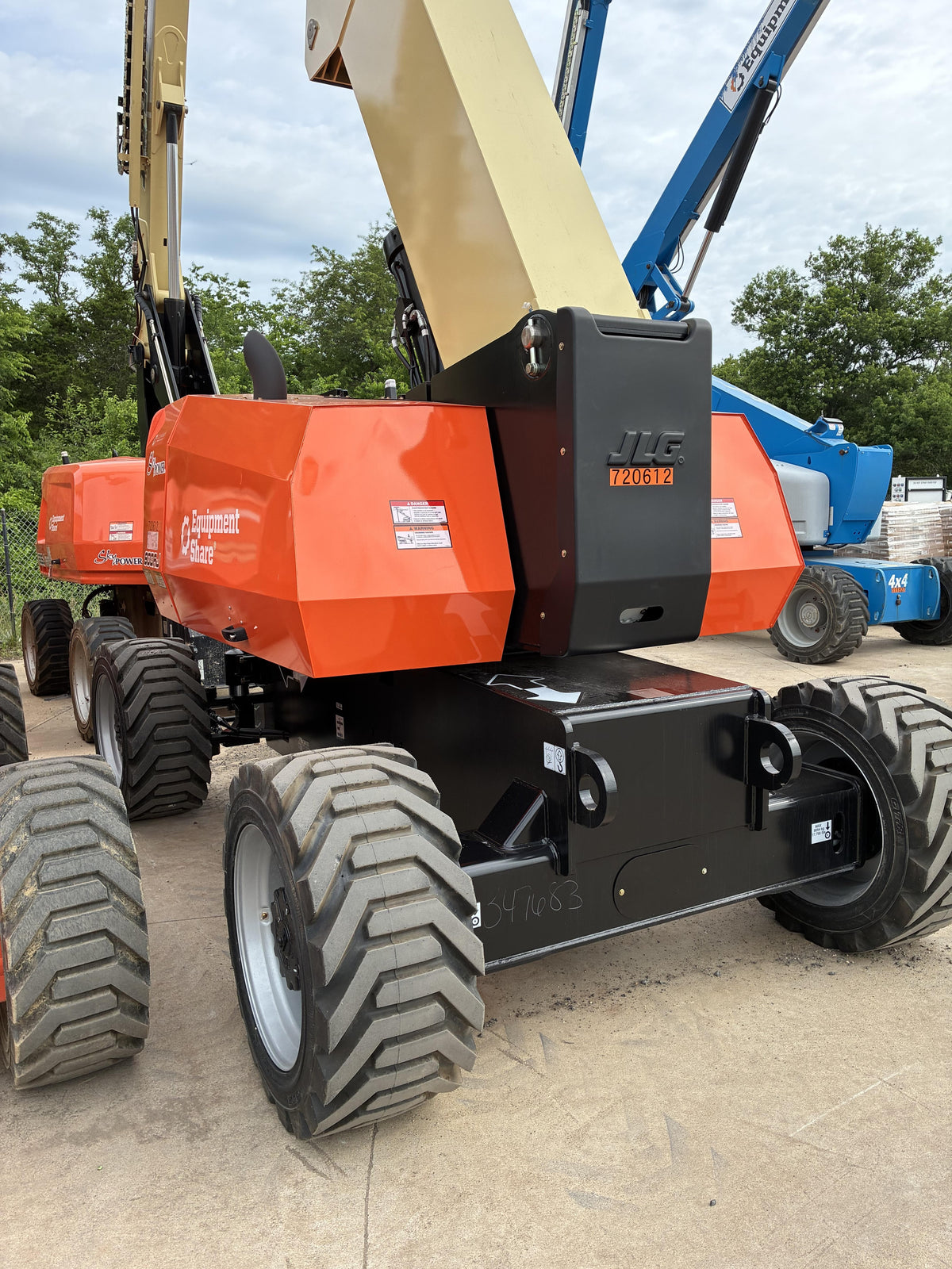 2026 JLG 800AJ