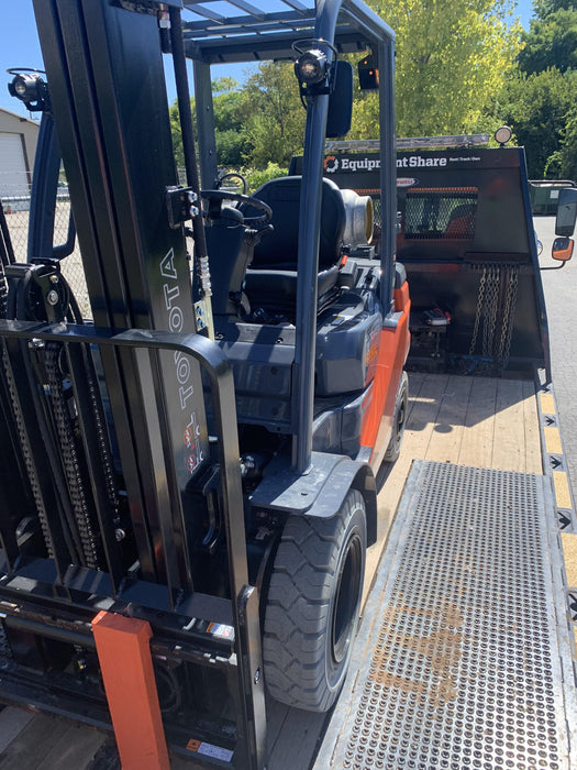 2022 TOYOTA 50-8FGU25