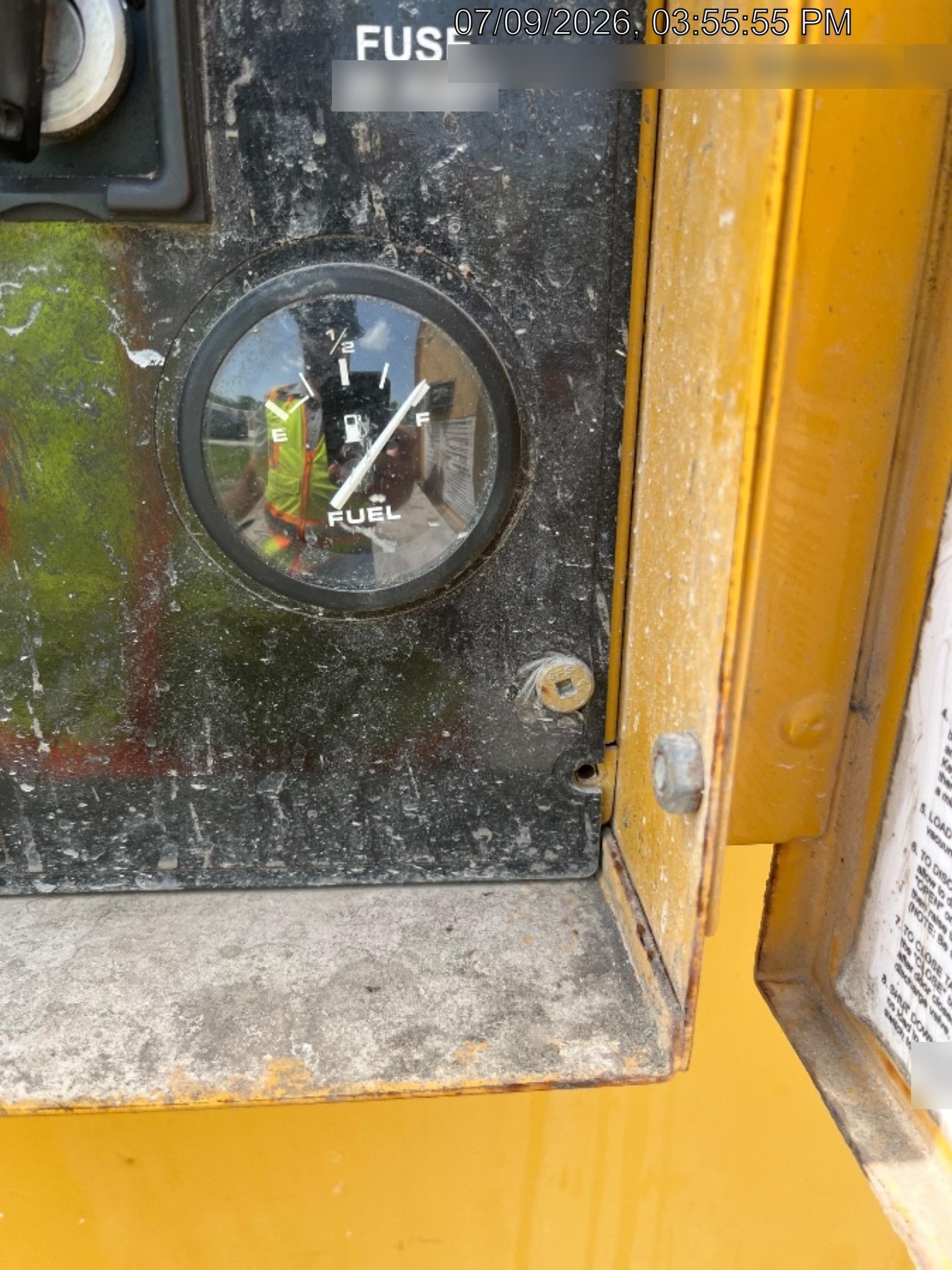 2022 VAC-TRON LP573XDT