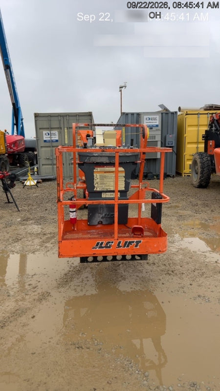 2019 JLG E300AJP
