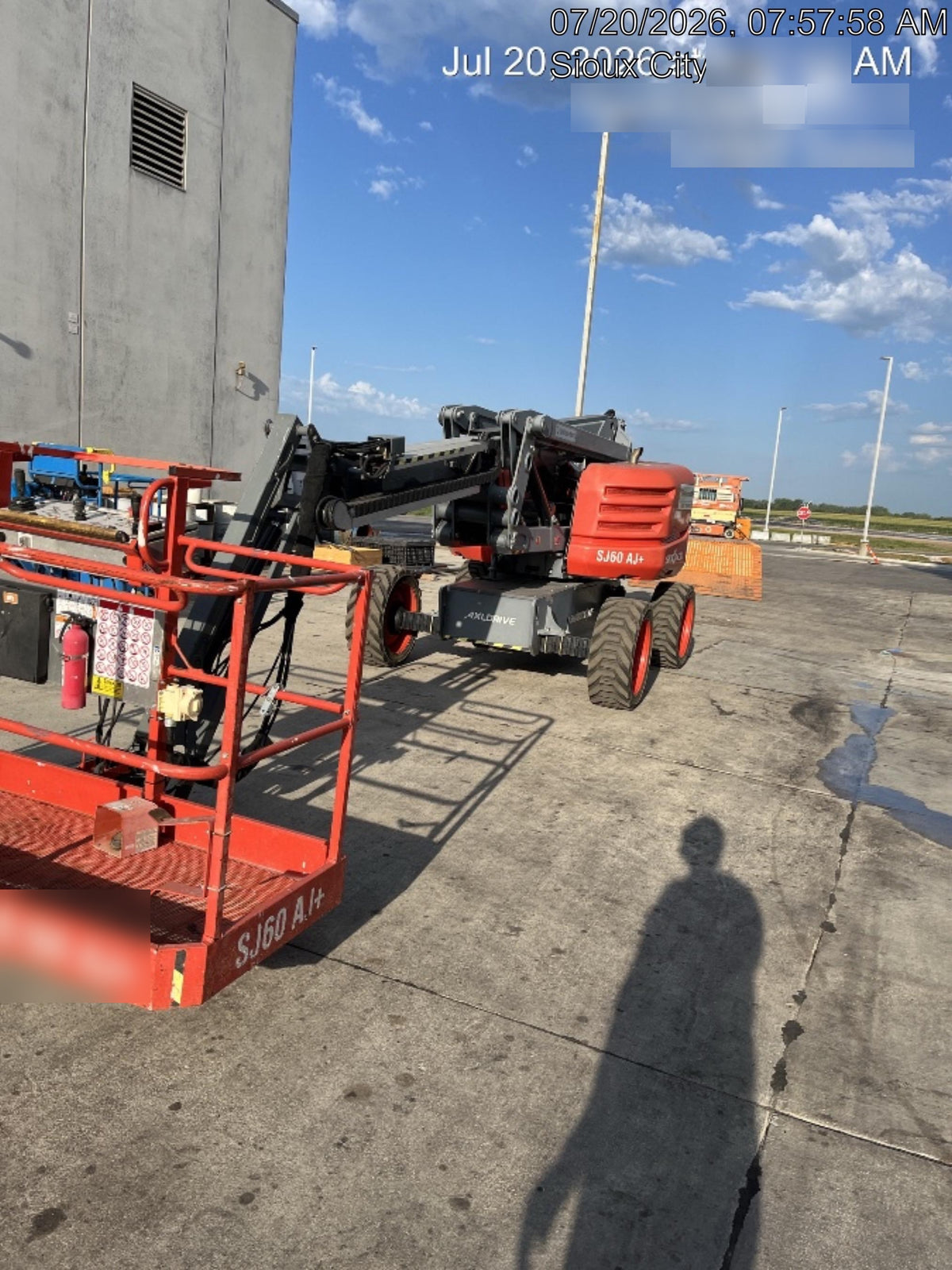 2022 SKYJACK SJ60 AJ+