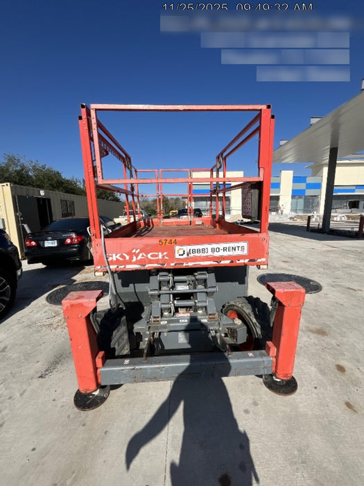 2017 SKYJACK SJ6826 RT