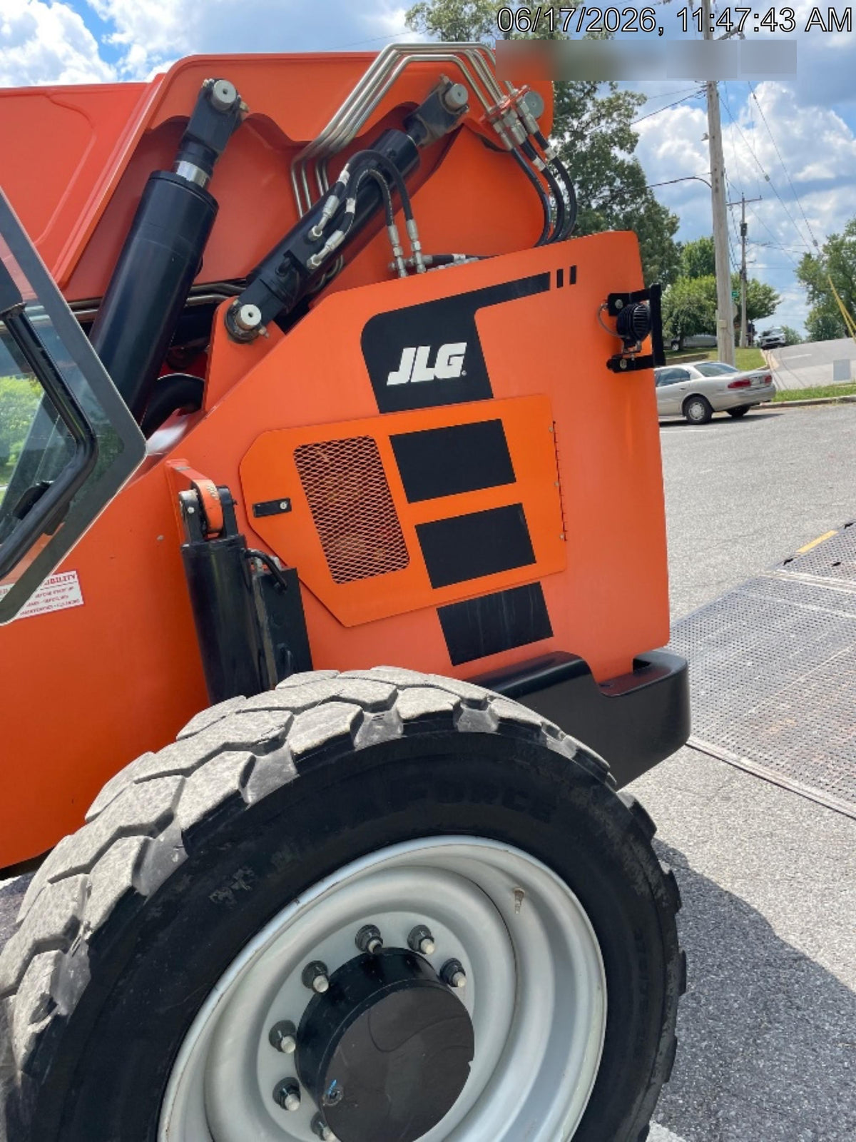 2020 SKYTRAK 8042