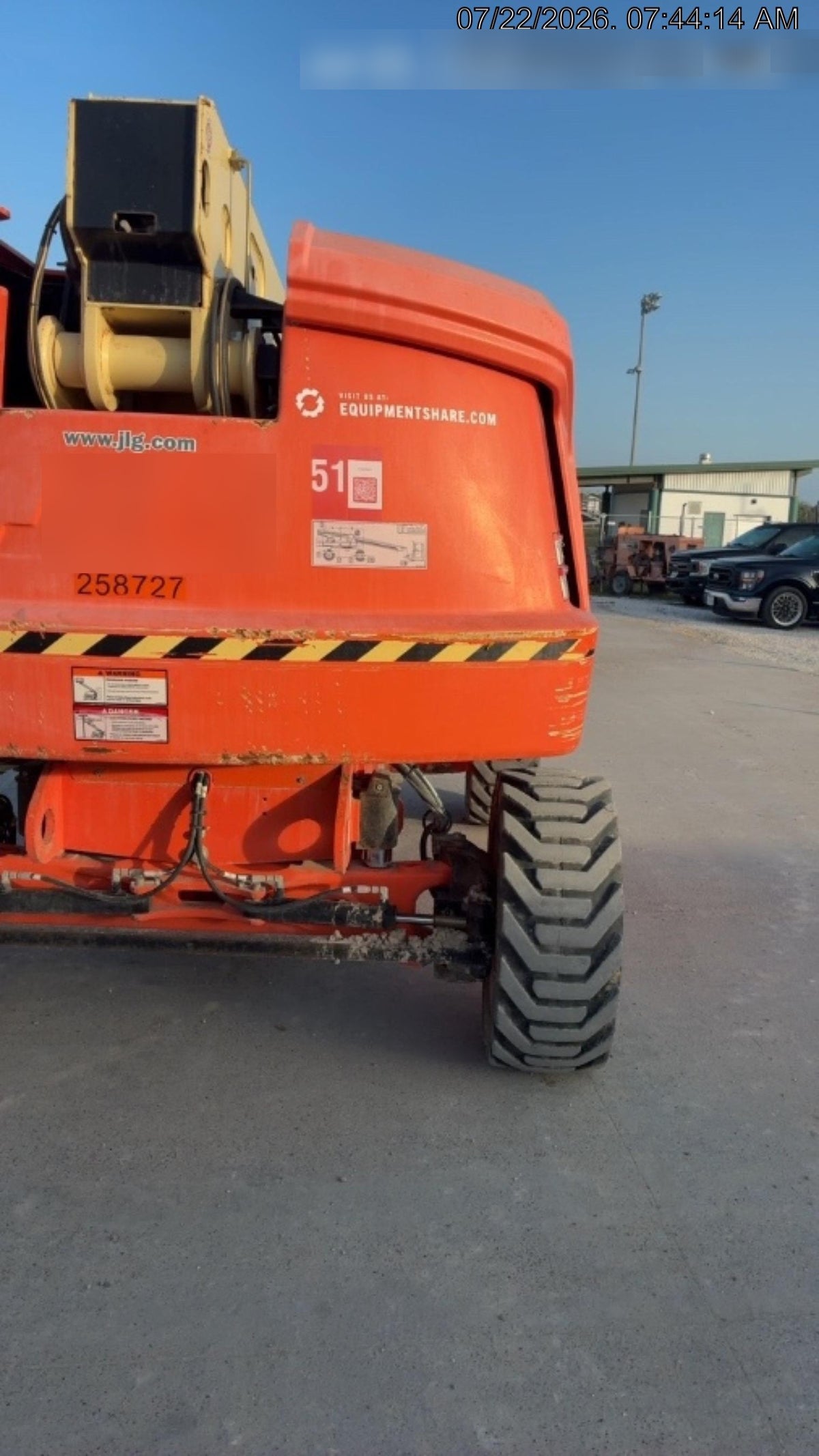 2022 JLG 660SJ