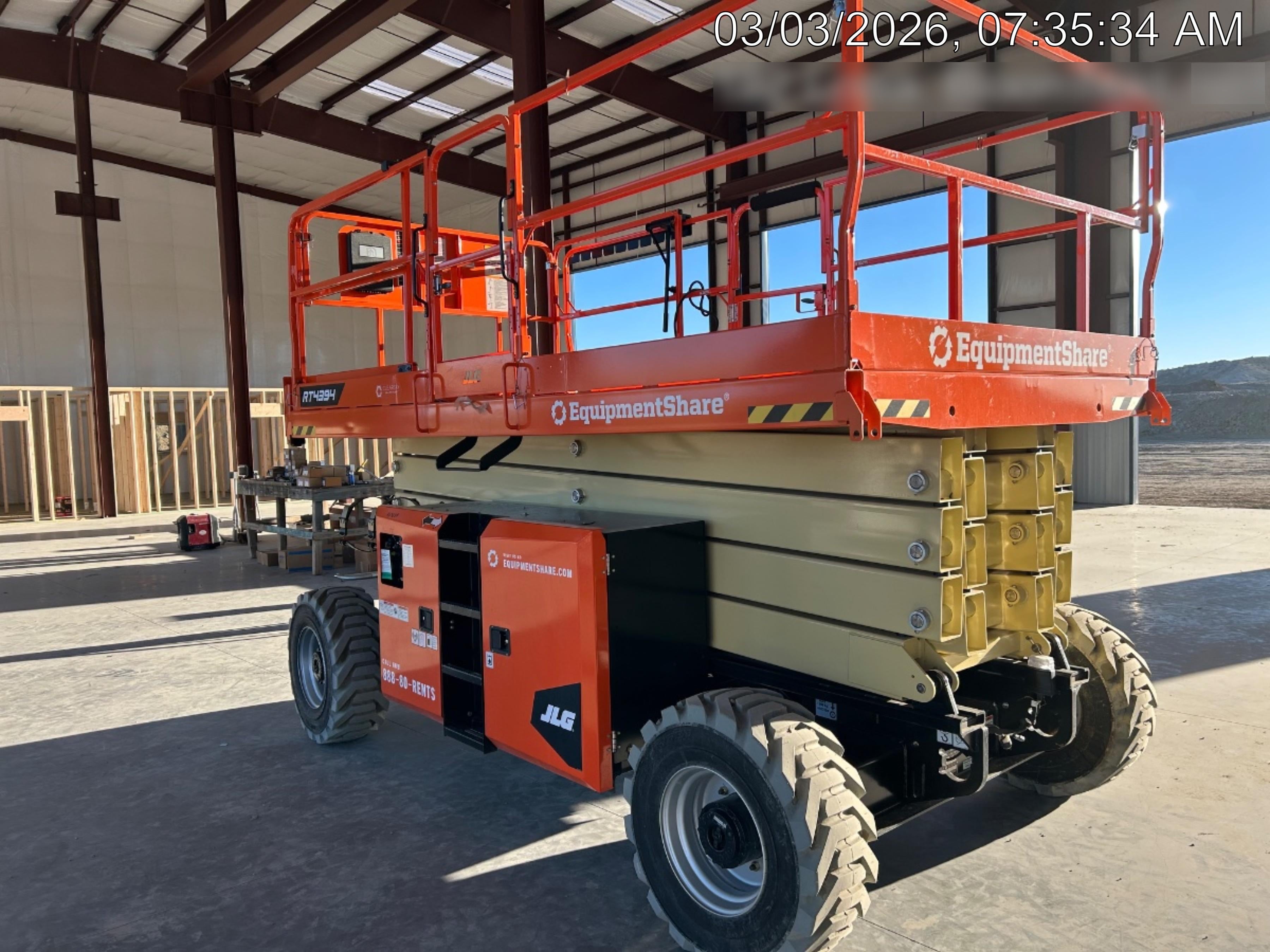 2025 JLG RT4394