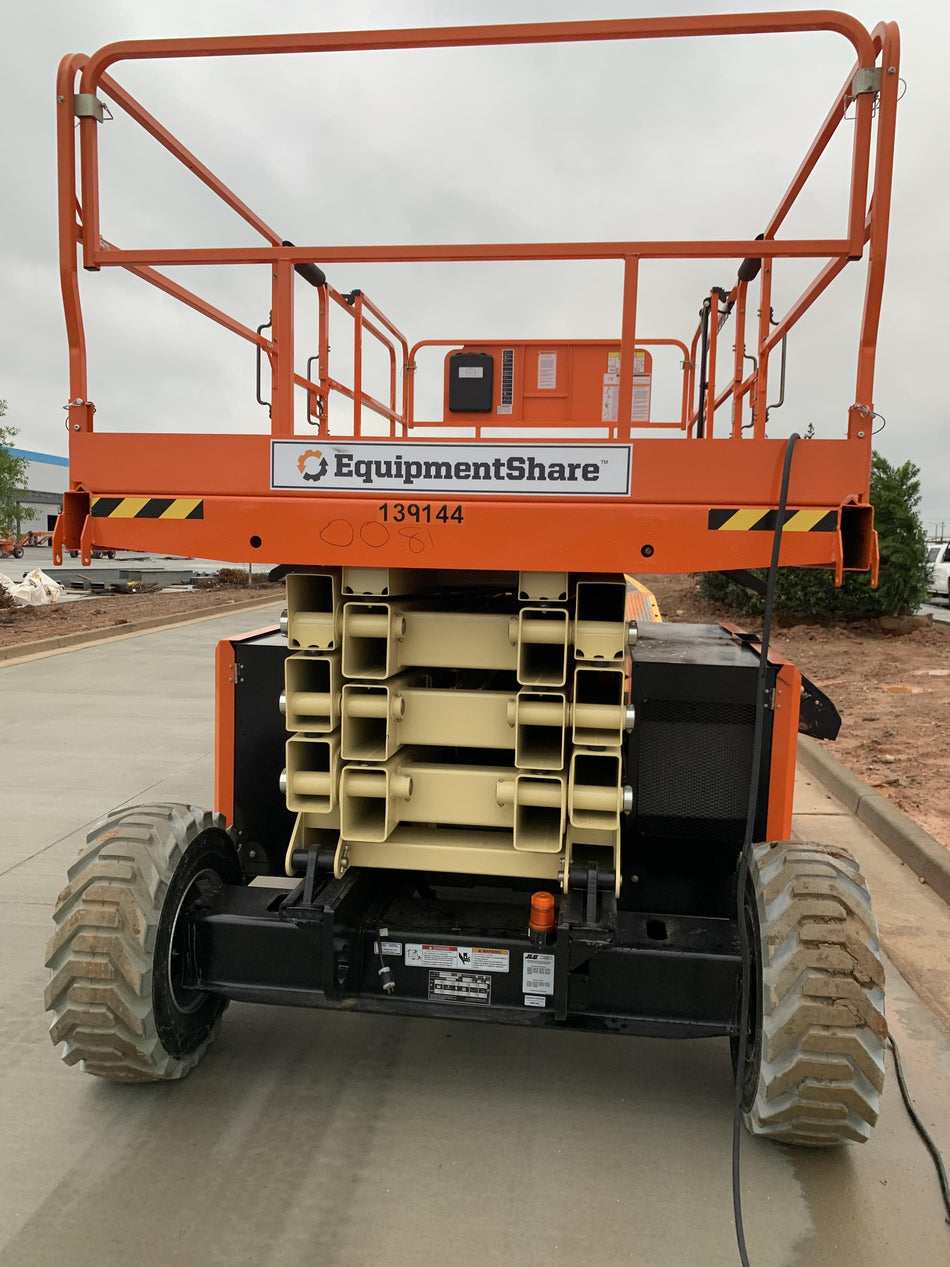 2021 JLG 430LRT