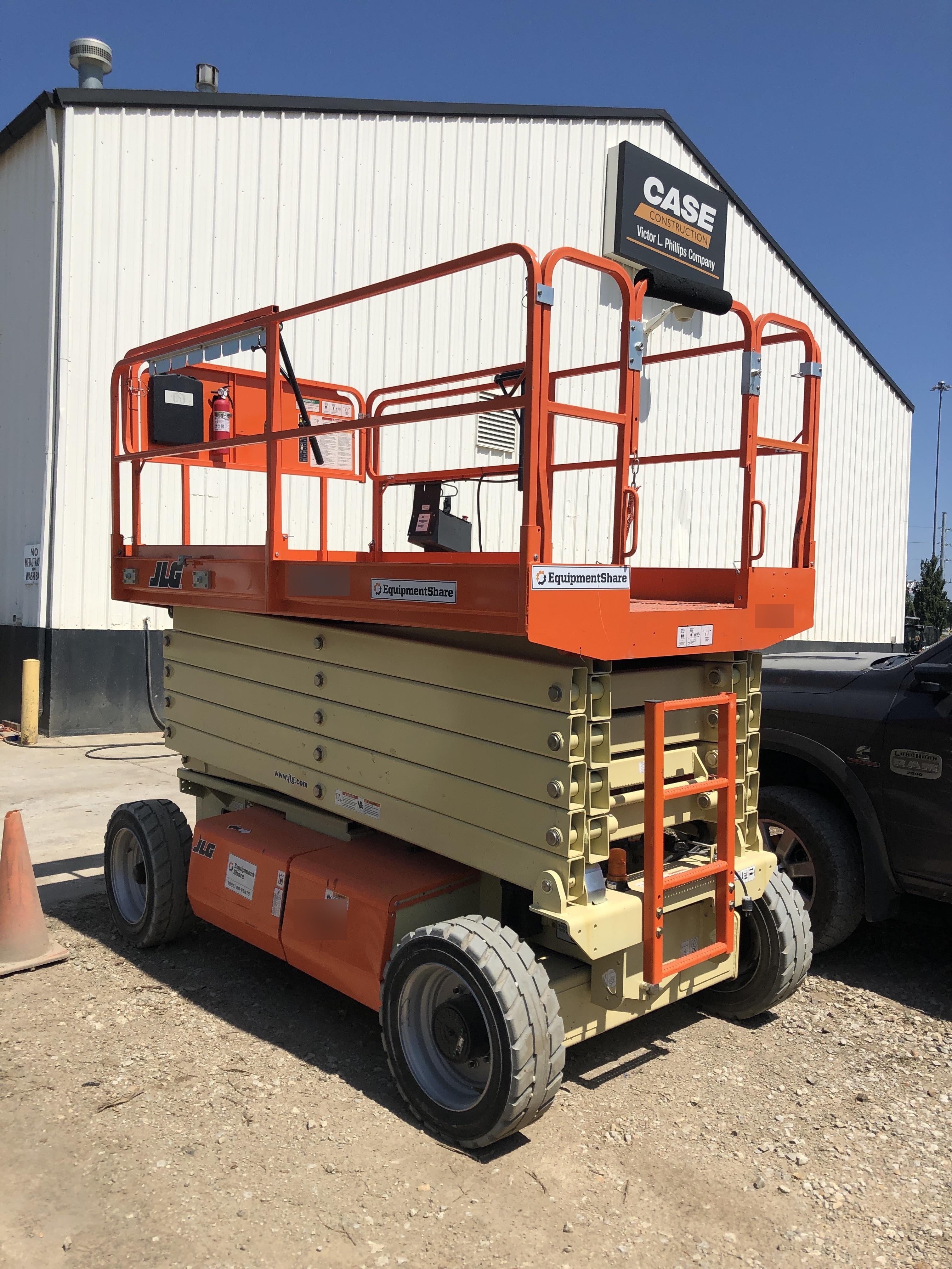 2019 JLG 4069LE