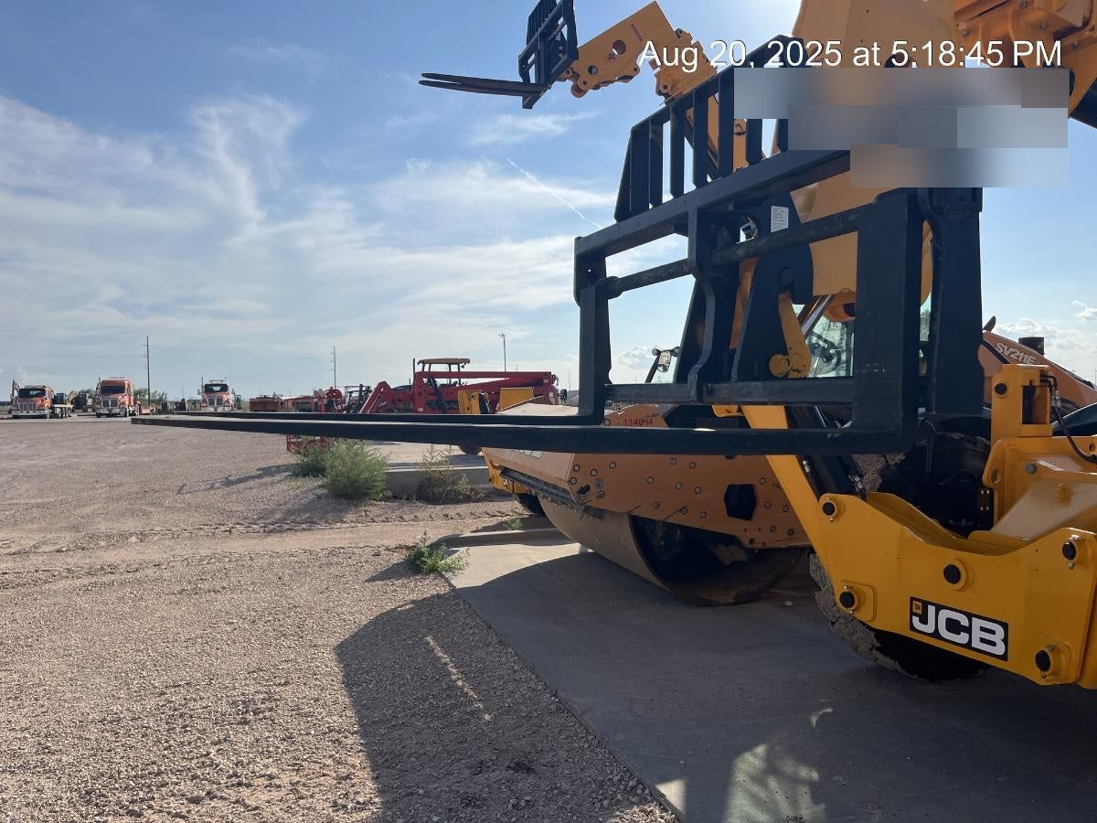 2025 JCB 512-56