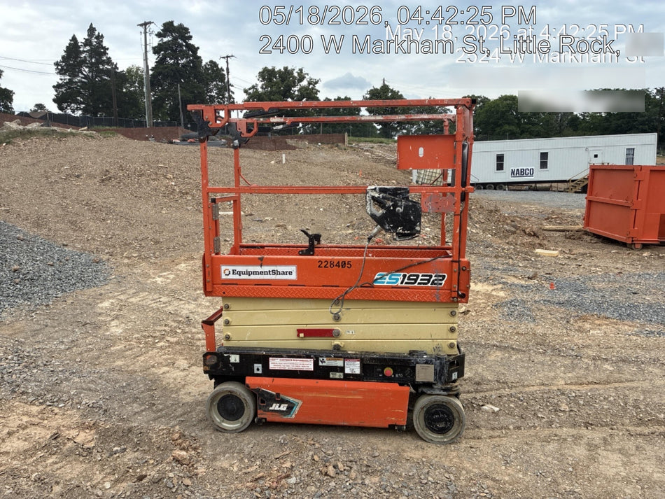 2022 JLG ES1932