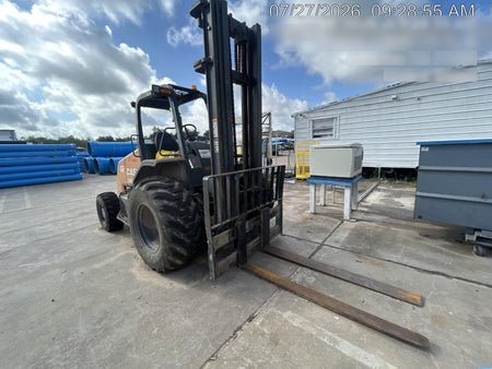 2023 CASE 588H