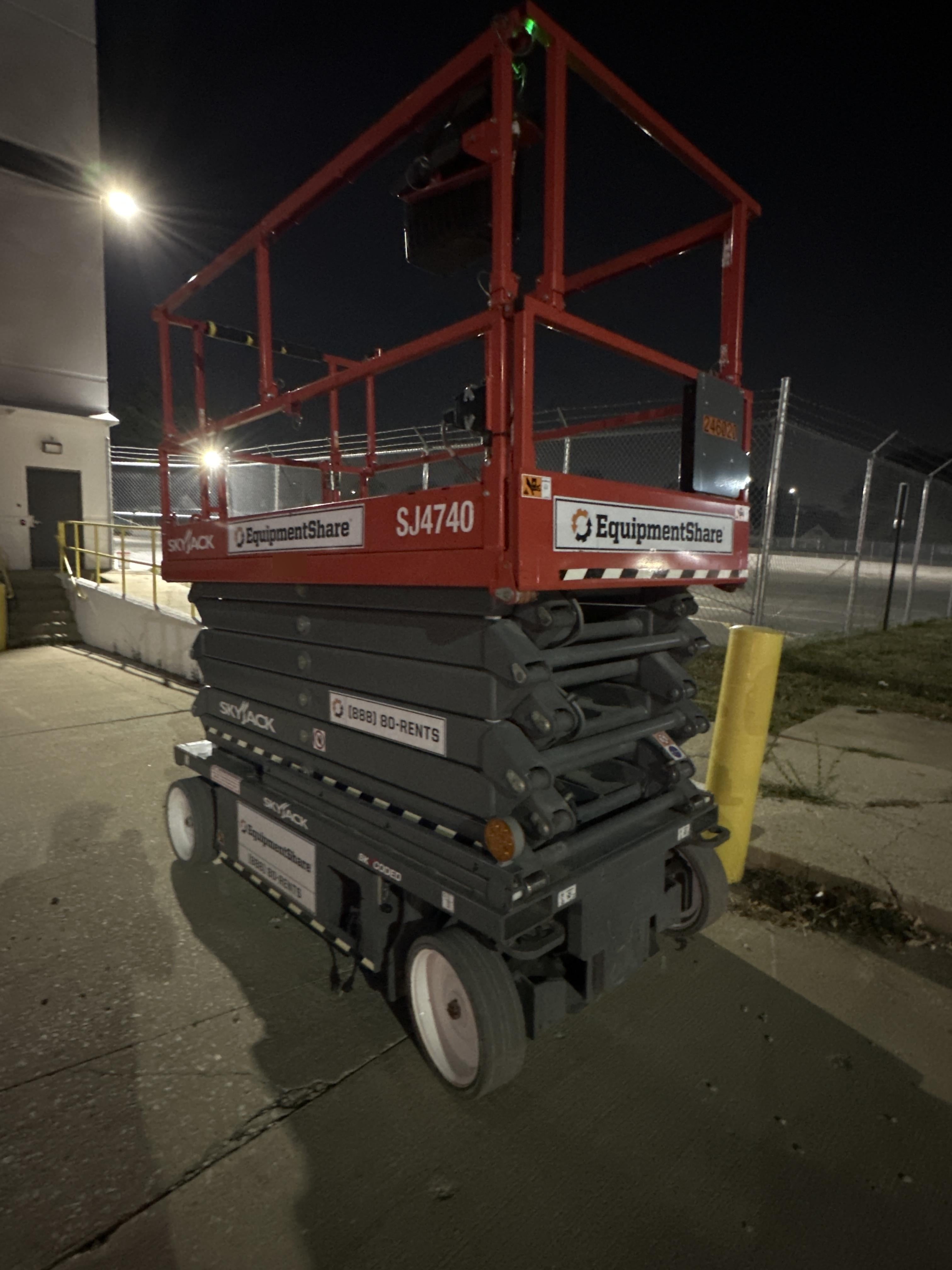 2022 SKYJACK SJ4740